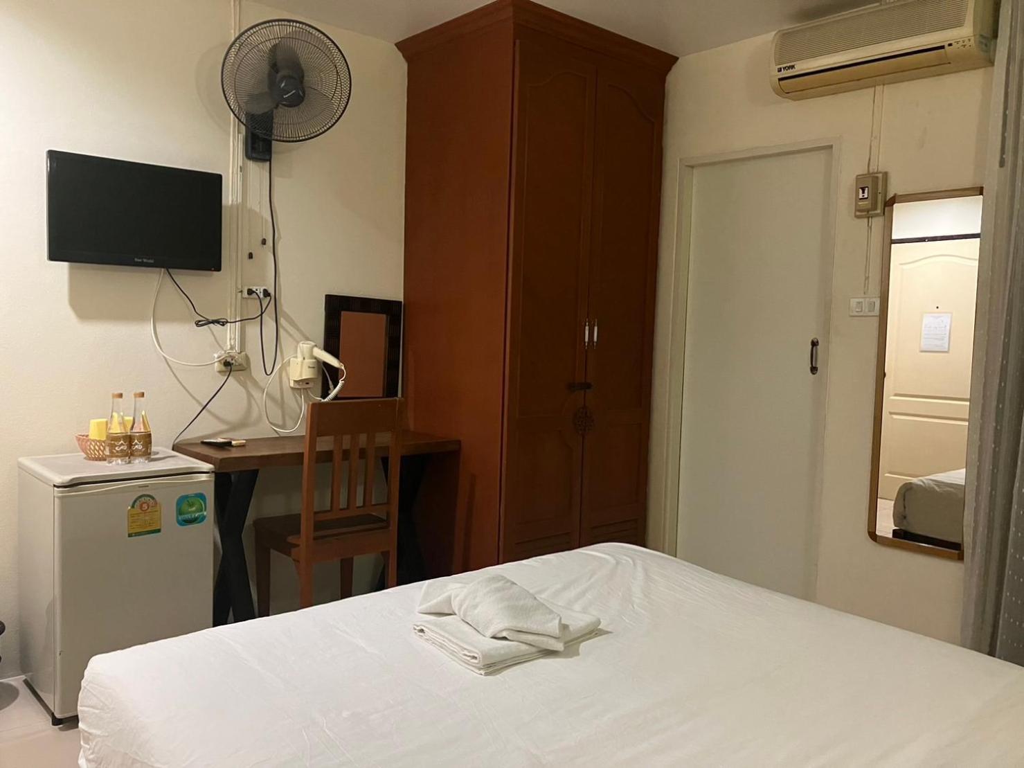 Md House Hotell Chiang Mai Exteriör bild
